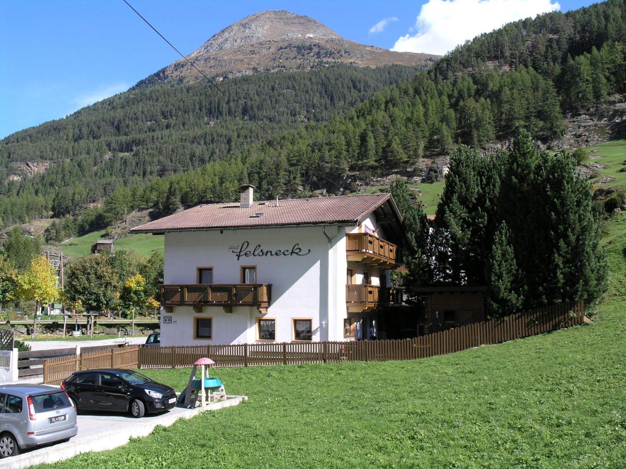 Haus Felsneck Panzió Sölden Kültér fotó